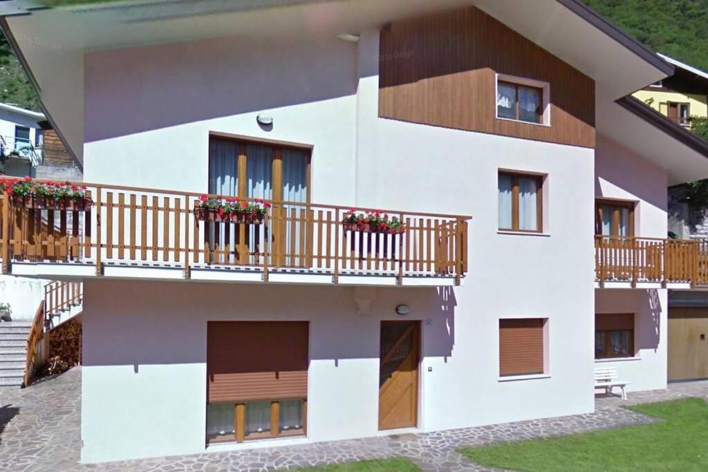 Casa Rosa Apartment Лонгароне Екстериор снимка